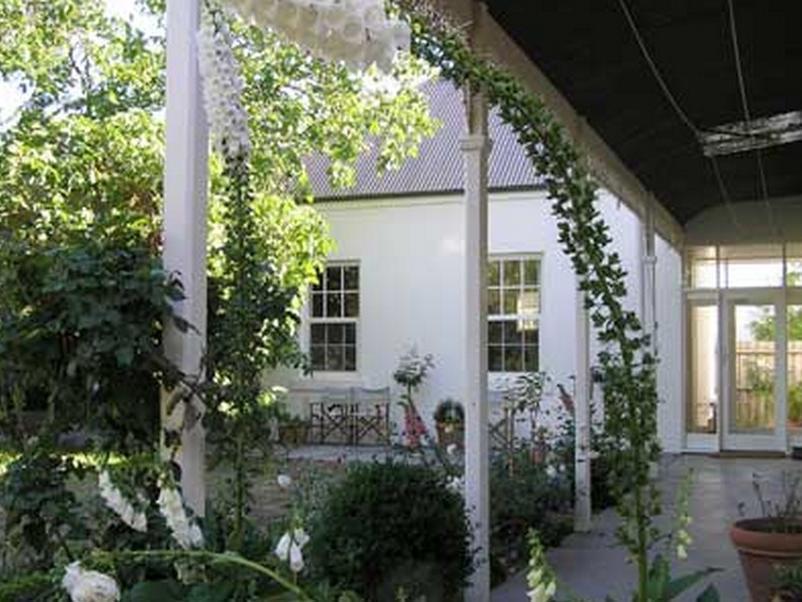 Camellia Cottage Bed & Breakfast Scotsburn Экстерьер фото